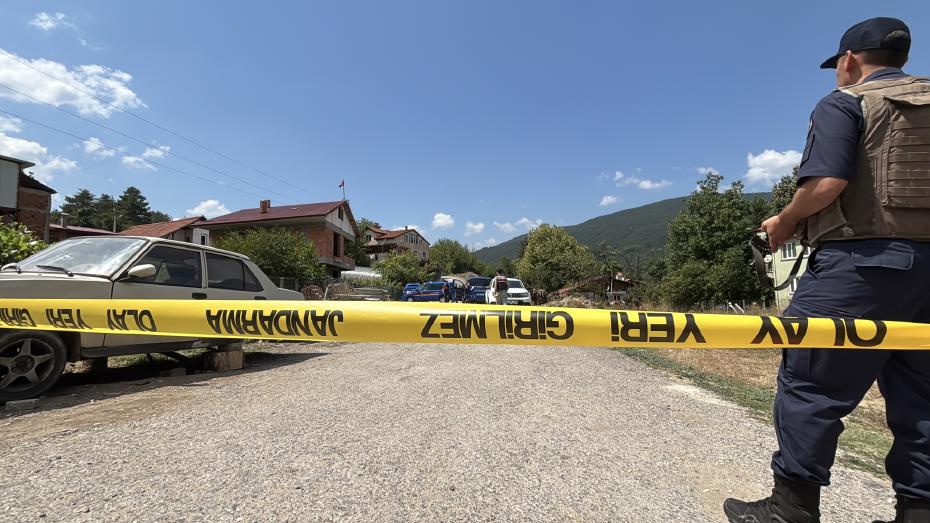 Arsa Tartışması Sonrası Baba ve Oğlunu Öldüren Şüpheli Ormanda Silahla Yakalandı