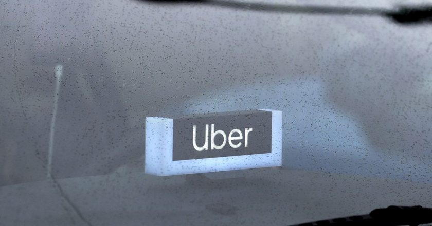 Uber, Londra sürücülerine elektrikli araçlara geçmeleri için teşvikler sunacak
