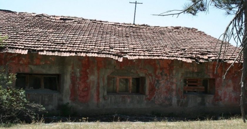 Tarihi kurum gözlerimizin önünde çürümeye terk edildi – Son Dakika Eğitim Haberleri