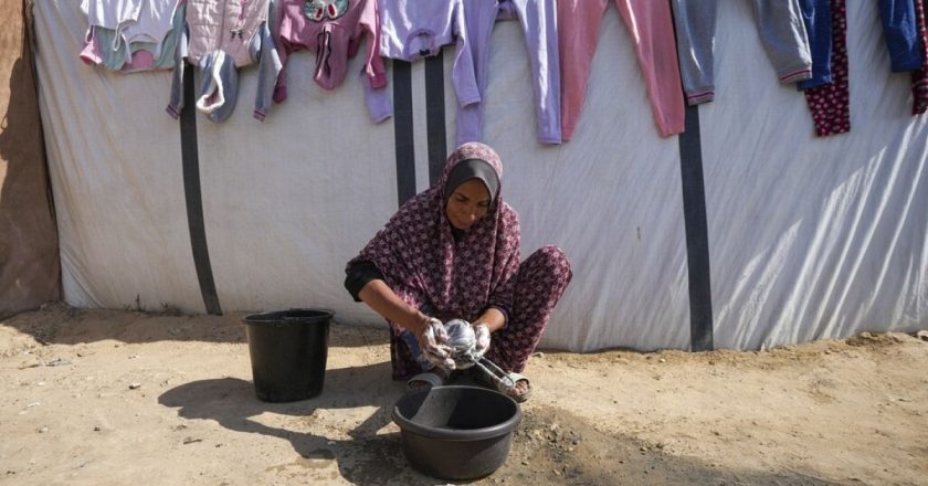 Yardım kesintileri en çok kadınları ve kız çocuklarını tehdit ediyor, STK’lar kapanma tehlikesiyle karşı karşıya