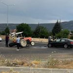 Isparta’da otomobil ile traktör çarpıştı: 2 yaralı