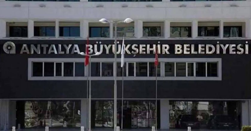 Antalya Büyükşehir Belediyesi’ne yönelik operasyonda 2 tutuklama daha – Son Dakika Türkiye Haberleri