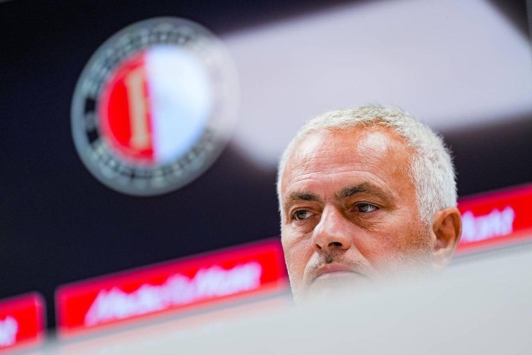 Jose Mourinho Galatasaray'ı ilk haftaya göndermeyin! 
