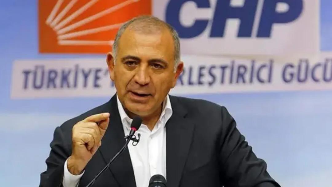 Şikayet ile CHP, İstanbul il başkanlığının mütevelli heyeti olarak atandı! Özlem Erkan, İsamamlu ve Çelik fotoğraf çekti ve sahadaki çalışmalara katıldı ... 