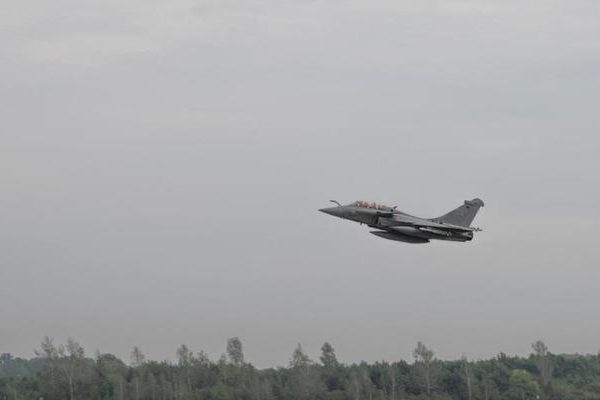 Polonya’da NATO savaş uçakları Rus tehdidi nedeniyle Ukrayna sınırına sevk edildi