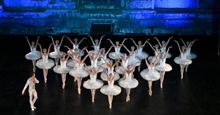 İzmir’de bu hafta: Tiyatro, bale ve konserlerle dolu etkinlikler… – Son Dakika Kültür-Sanat Haberleri