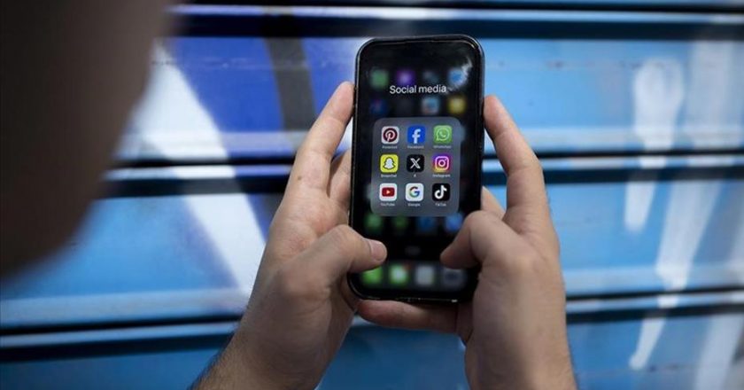 Sosyal Medya İçin Yaş Sınırlaması Geliyor