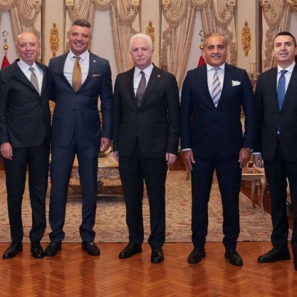 Sadettin Saran ve yönetim kurulu üyelerinden İstanbul Valisi Gül’e ziyaret – Son Dakika Spor Haberleri