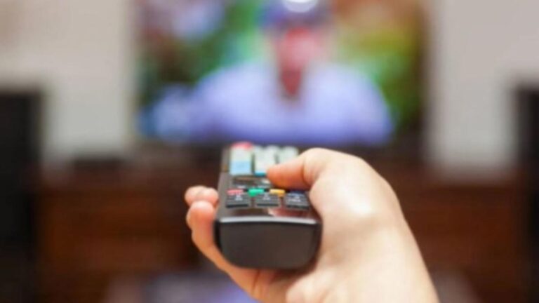 Bayram tatili başladı, yayın akışları merak edildi! Bugün TV’de ne var?