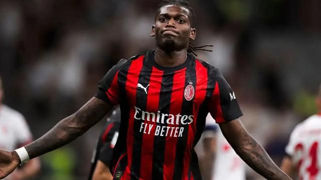 Galatasaray’dan Leao bombası! Yıldız futbolcu Türkiye’yi araştırıyor
